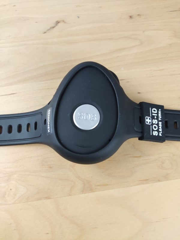 Sos Armband mit personalisiertem QR Code für schnelle Identifikation